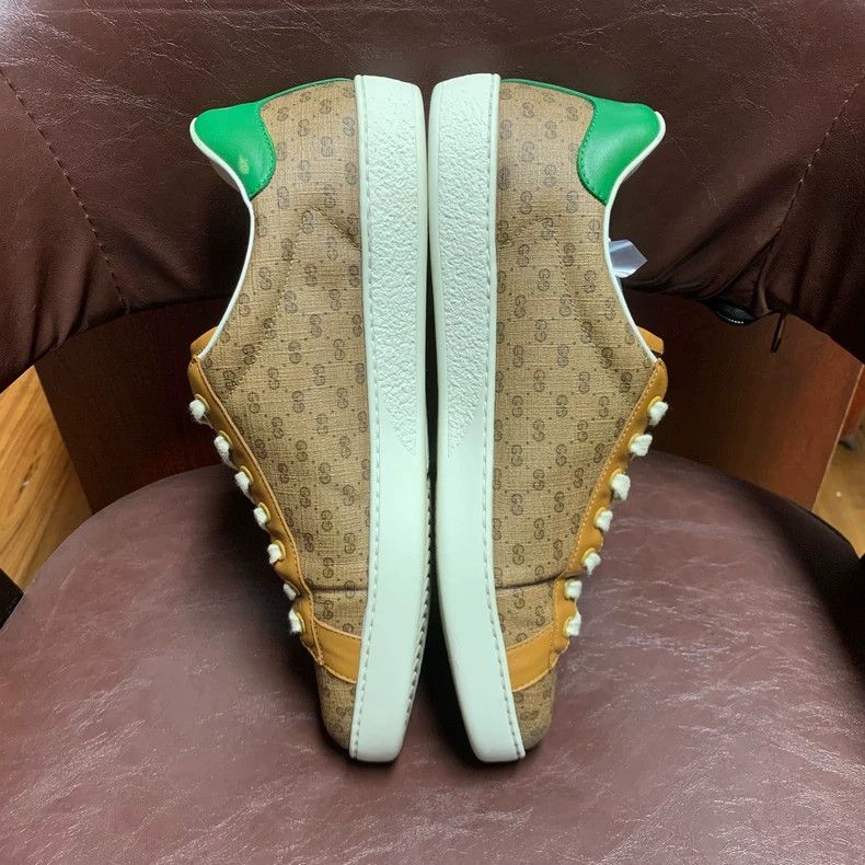 Gucci Gucci Mickey Mouse Low-Top Sneakers in Beige Size US 8 / IT 38 - 5 Thumbnail