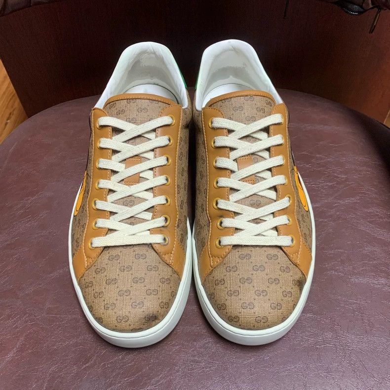 Gucci Gucci Mickey Mouse Low-Top Sneakers in Beige Size US 8 / IT 38 - 2 Thumbnail