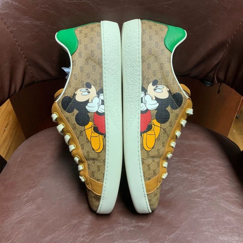 Gucci Gucci Mickey Mouse Low-Top Sneakers in Beige Size US 8 / IT 38 - 4 Thumbnail