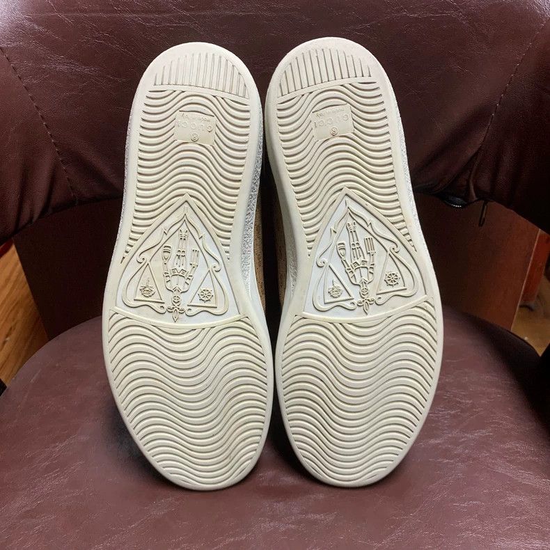 Gucci Gucci Mickey Mouse Low-Top Sneakers in Beige Size US 8 / IT 38 - 7 Thumbnail