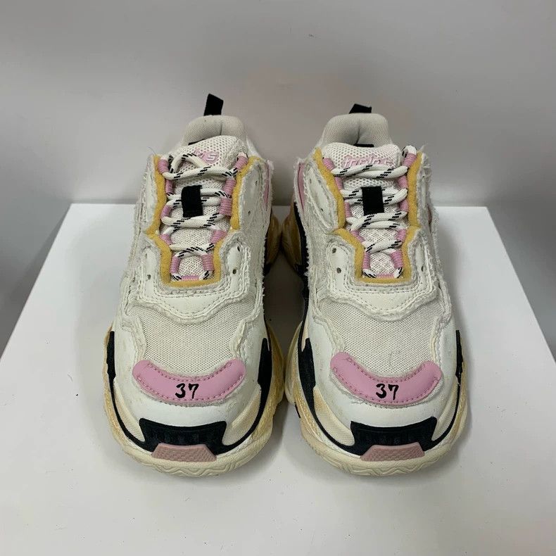 Balenciaga Balenciaga Pink and White Dad Sneakers Size 37 Size US 8 / EU 41 - 2 Thumbnail