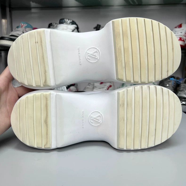 Louis Vuitton Stylish White and Red LV Dad Sneakers Size US 6 / IT 36 - 7 Thumbnail