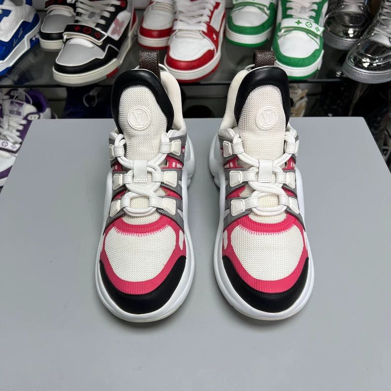 Louis Vuitton Stylish White and Red LV Dad Sneakers Size US 6 / IT 36 - 6 Thumbnail