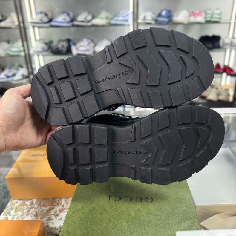 Alexander McQueen McQueen High-Top Graffiti Logo Martin Boots Size US 10 / EU 43 - 6 Thumbnail