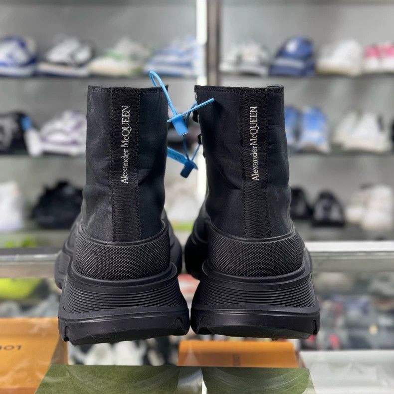 Alexander McQueen McQueen High-Top Graffiti Logo Martin Boots Size US 10 / EU 43 - 4 Thumbnail