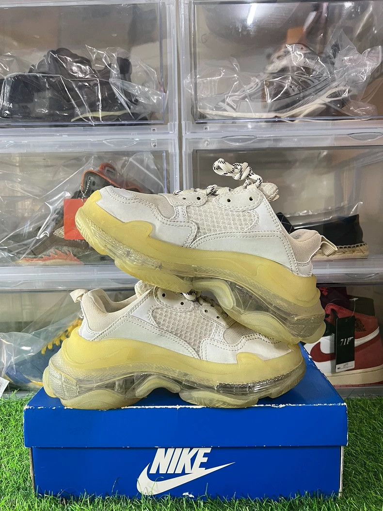 Balenciaga Balenciaga Triple S Sneakers Size 36 Size US 8 / IT 38 - 4 Thumbnail