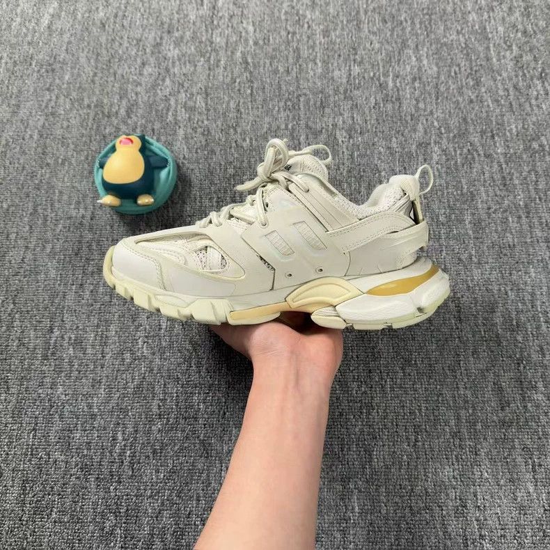 Balenciaga Balenciaga Track 1.0 Sneakers in White Size US 8 / IT 38 - 7 Thumbnail