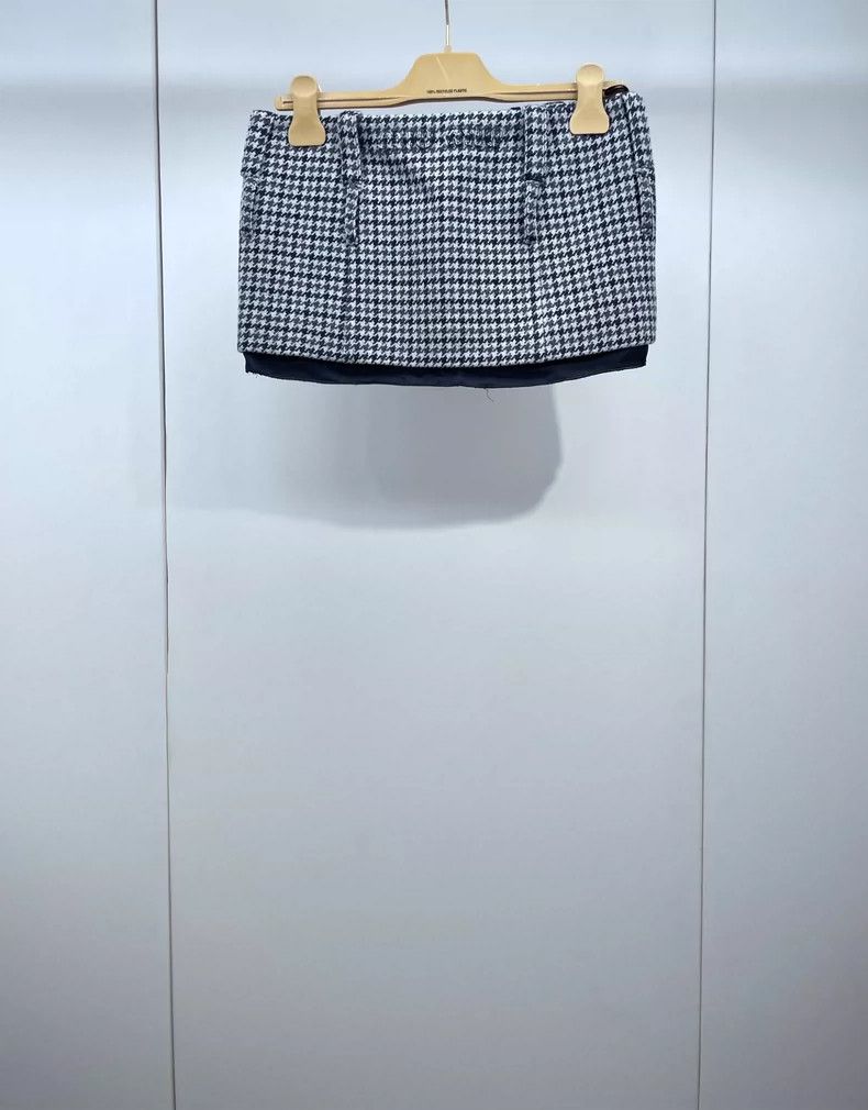 Prada Miu Miu Houndstooth Mini Skirt Size 36" / US 14 / IT 50 - 3 Thumbnail