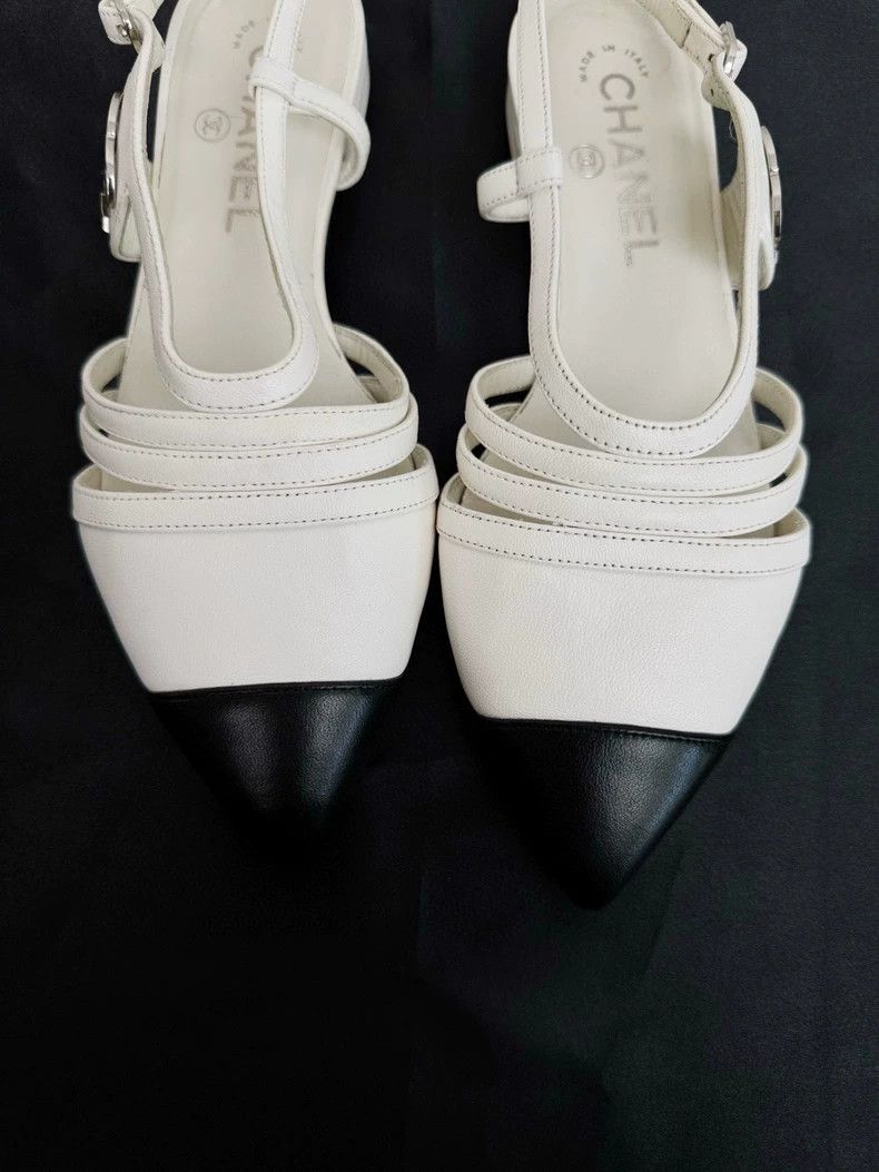 Chanel Chanel White and Black Slingback Flats Size US 8 / IT 38 - 2 Thumbnail