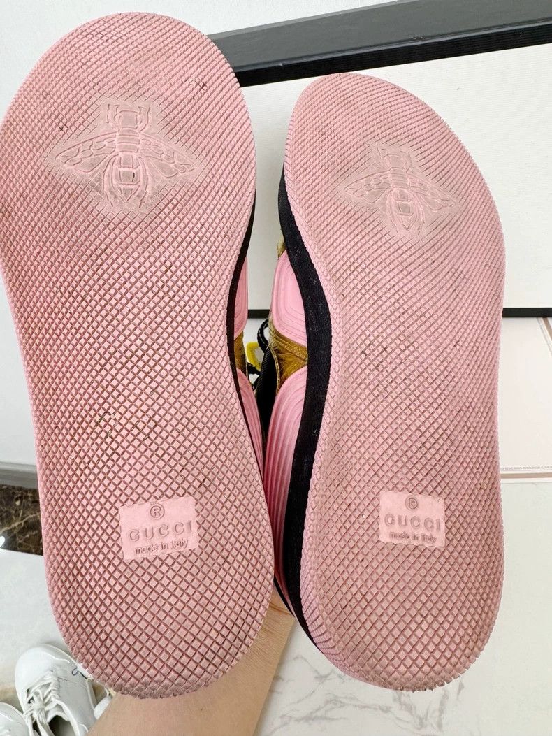 Gucci Gucci Sneakers Size 37.5 in Gold Size US 6 / IT 36 - 7 Thumbnail