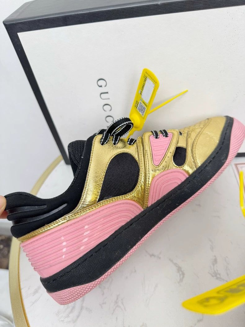 Gucci Gucci Sneakers Size 37.5 in Gold Size US 6 / IT 36 - 3 Thumbnail