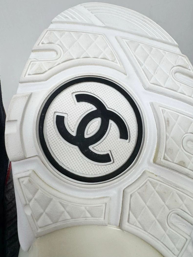 Chanel Chanel Sneakers Size 37, Worn 3 Times Size US 7 / IT 37 - 9 Thumbnail