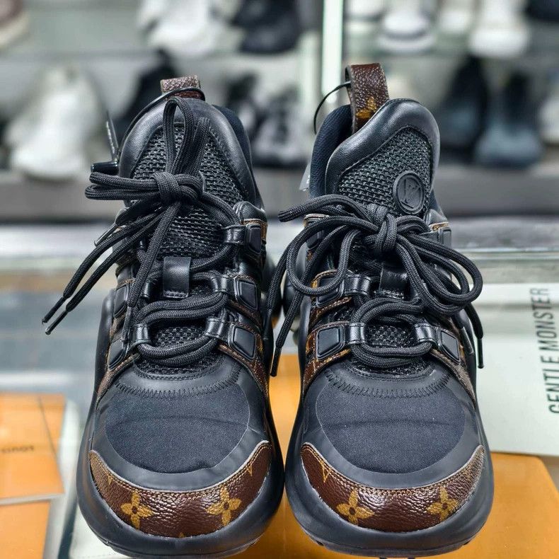 Louis Vuitton Louis Vuitton Archlight Black Sneakers Size US 4 / IT 34 - 2 Thumbnail