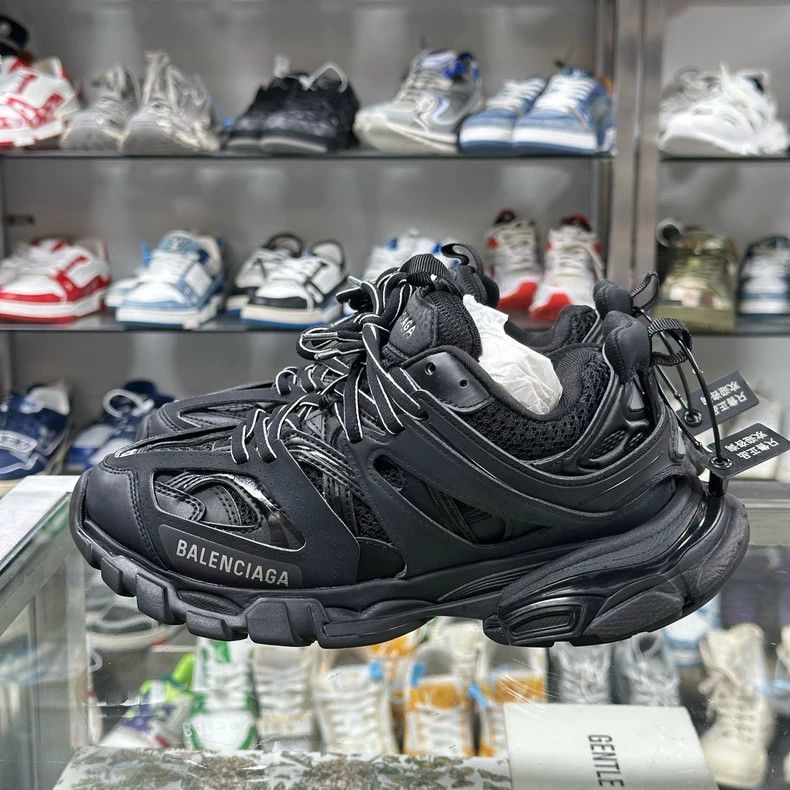 Balenciaga Balenciaga Black Track 1.0 Dad Sneakers Size US 11 / EU 44 - 3 Thumbnail