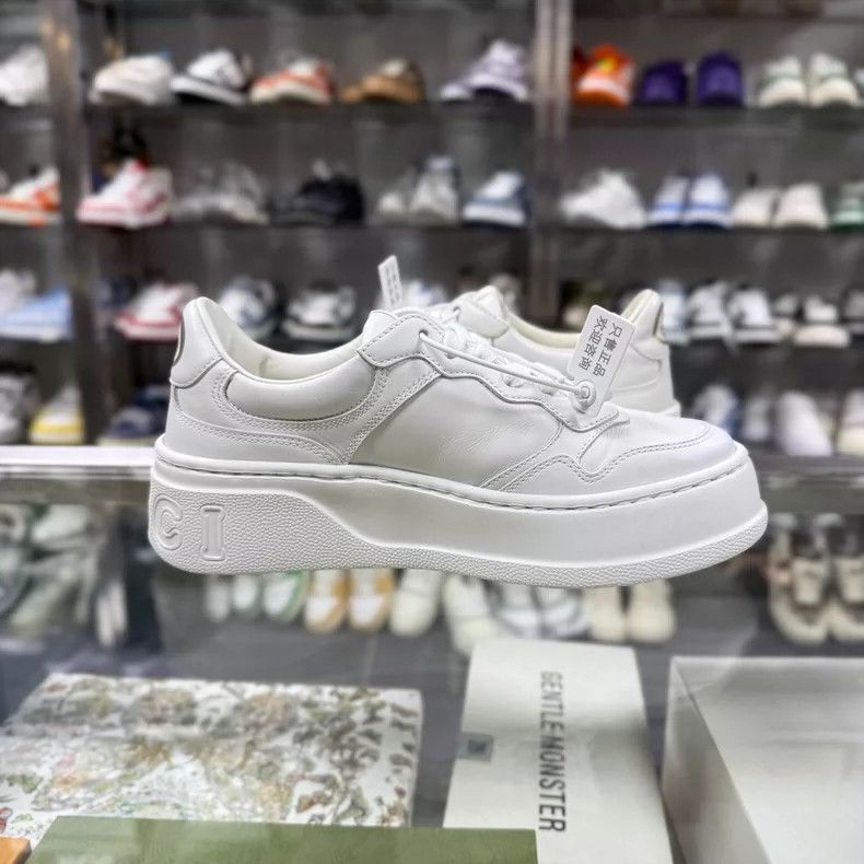 Gucci GUCCI White Sneakers with Original Box Size 35.5 Size US 5 / IT 35 - 4 Thumbnail