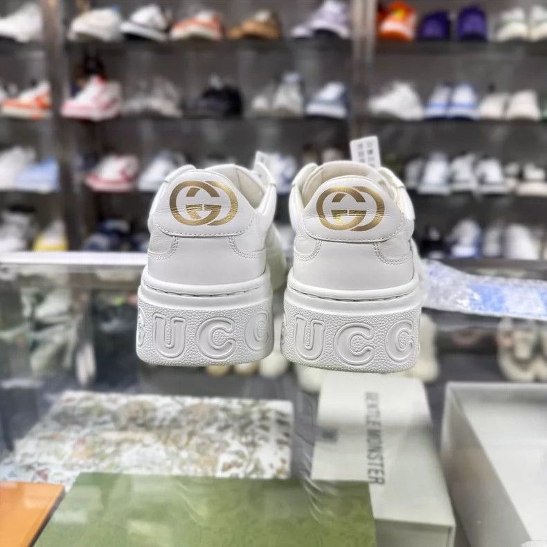 Gucci GUCCI White Sneakers with Original Box Size 35.5 Size US 5 / IT 35 - 6 Thumbnail