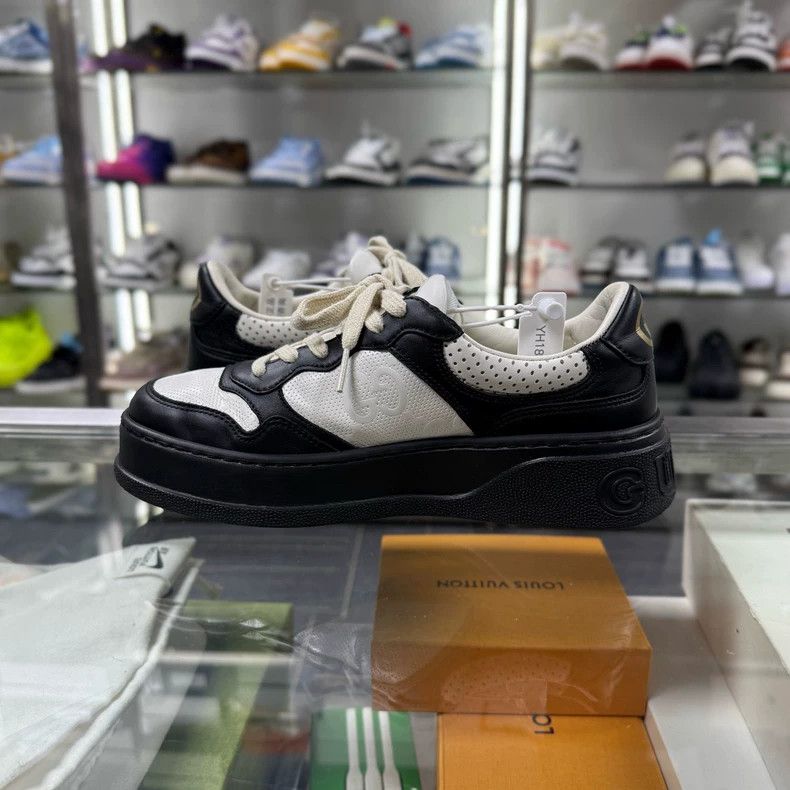 Gucci GUCCI Chunky Black and White Panda Sneakers Size US 6 / IT 36 - 5 Thumbnail