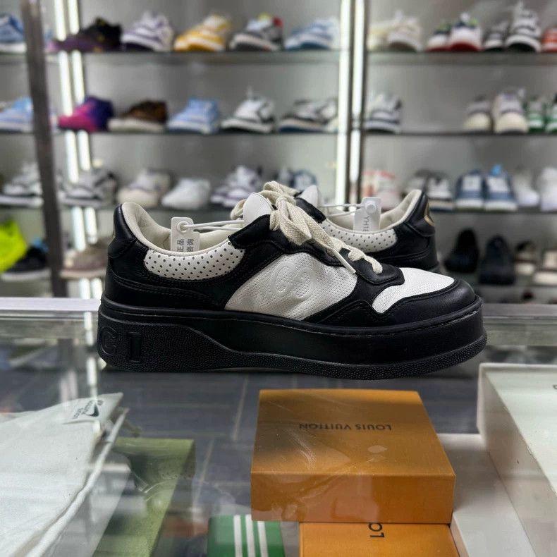 Gucci GUCCI Chunky Black and White Panda Sneakers Size US 6 / IT 36 - 4 Thumbnail