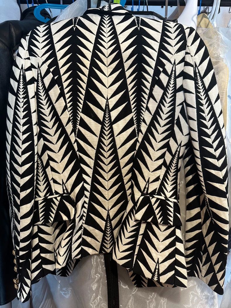 Balmain Balmain Double-Breasted Blazer with Gold Buttons-dmc Size US XXS / EU 40 - 6 Thumbnail