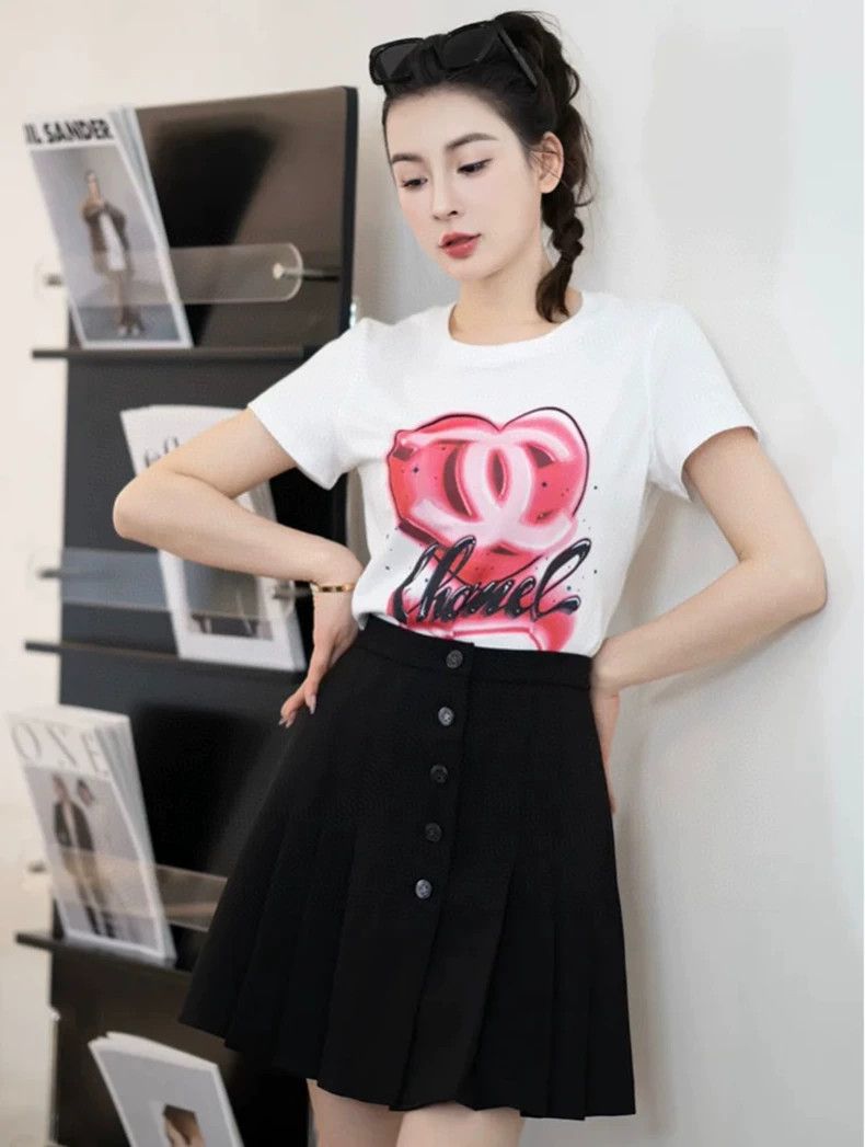 Dior Dior Pleated Wool Skirt with Star Buttons-dmc Size US 34 / EU 50 - 8 Thumbnail