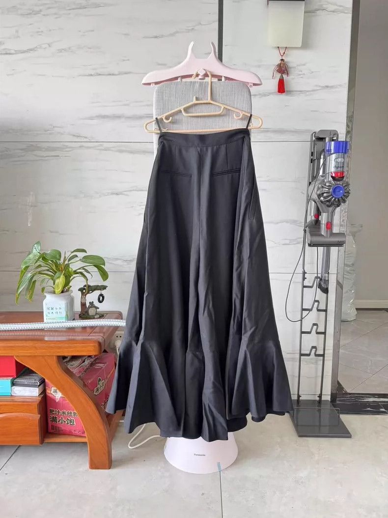 Loewe LOEWE Designer Skirt Pants Never Worn Size 36-dmc Size US 36 / EU 52 - 2 Thumbnail