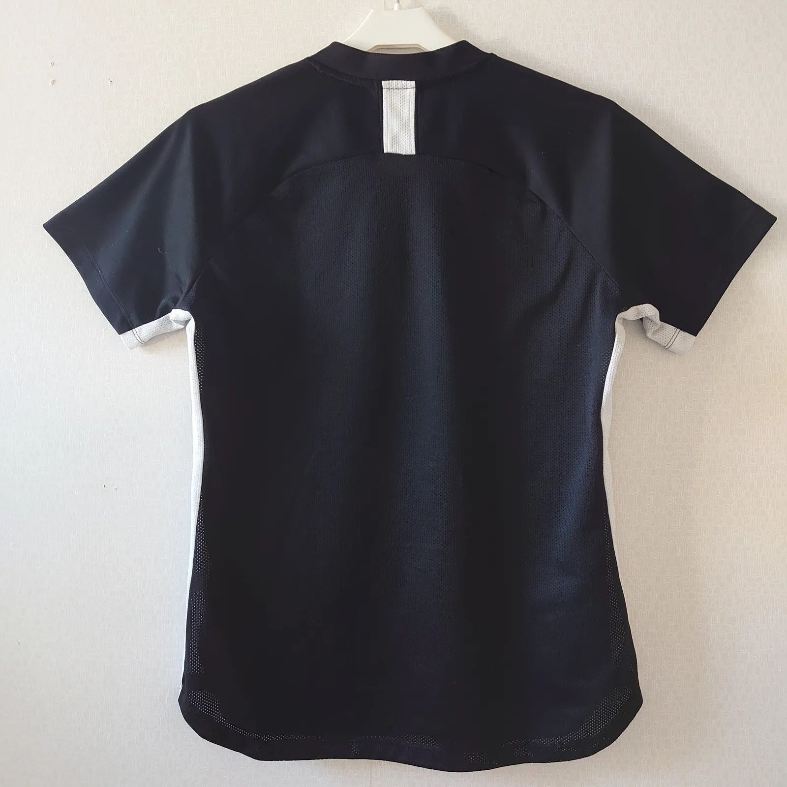 Nike Nike Dri Fit Sweater Size M / US 6-8 / IT 42-44 - 4 Thumbnail