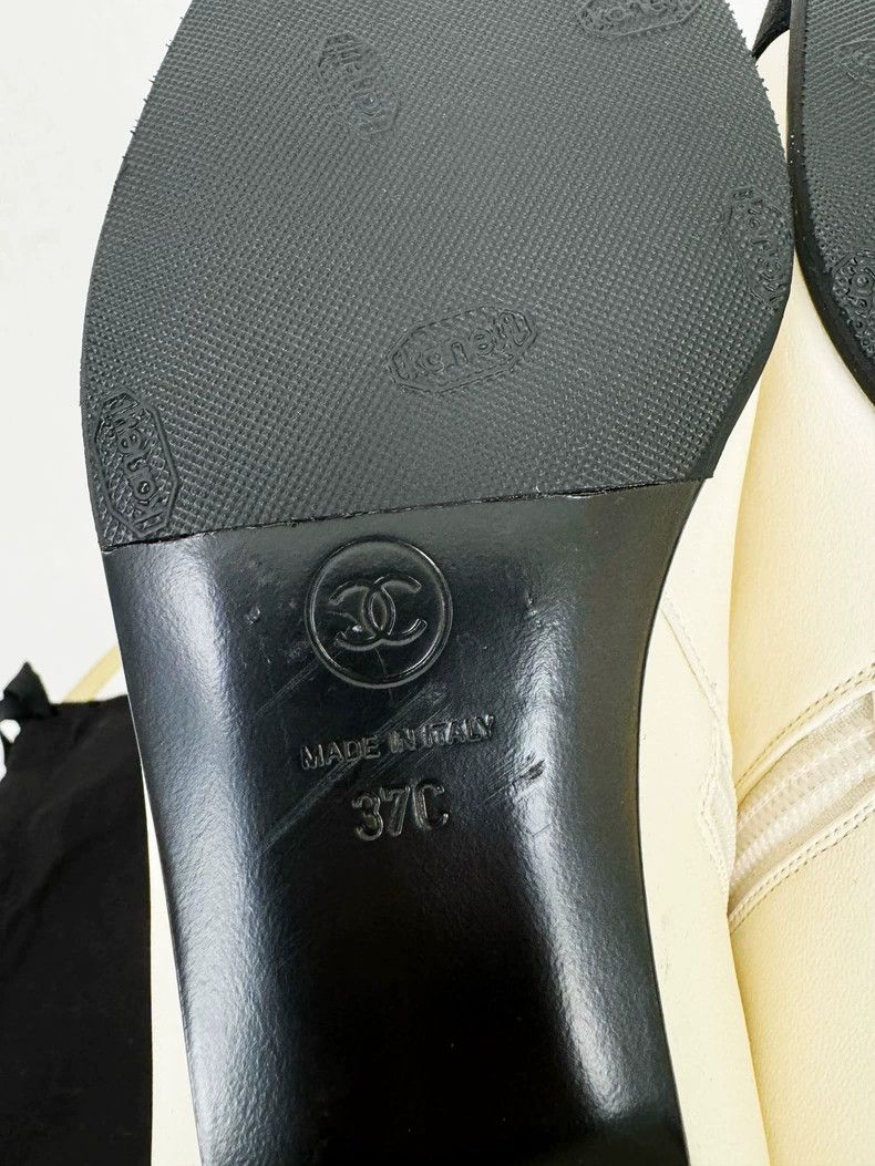 Chanel Chanel Boots in Excellent Condition Size 37 Size US 7 / IT 37 - 8 Thumbnail