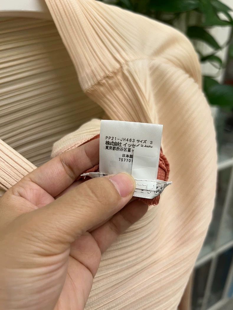 Issey Miyake Three-Yarn Spring Dress in Beige and Pink-yf Size 22" - 9 Thumbnail
