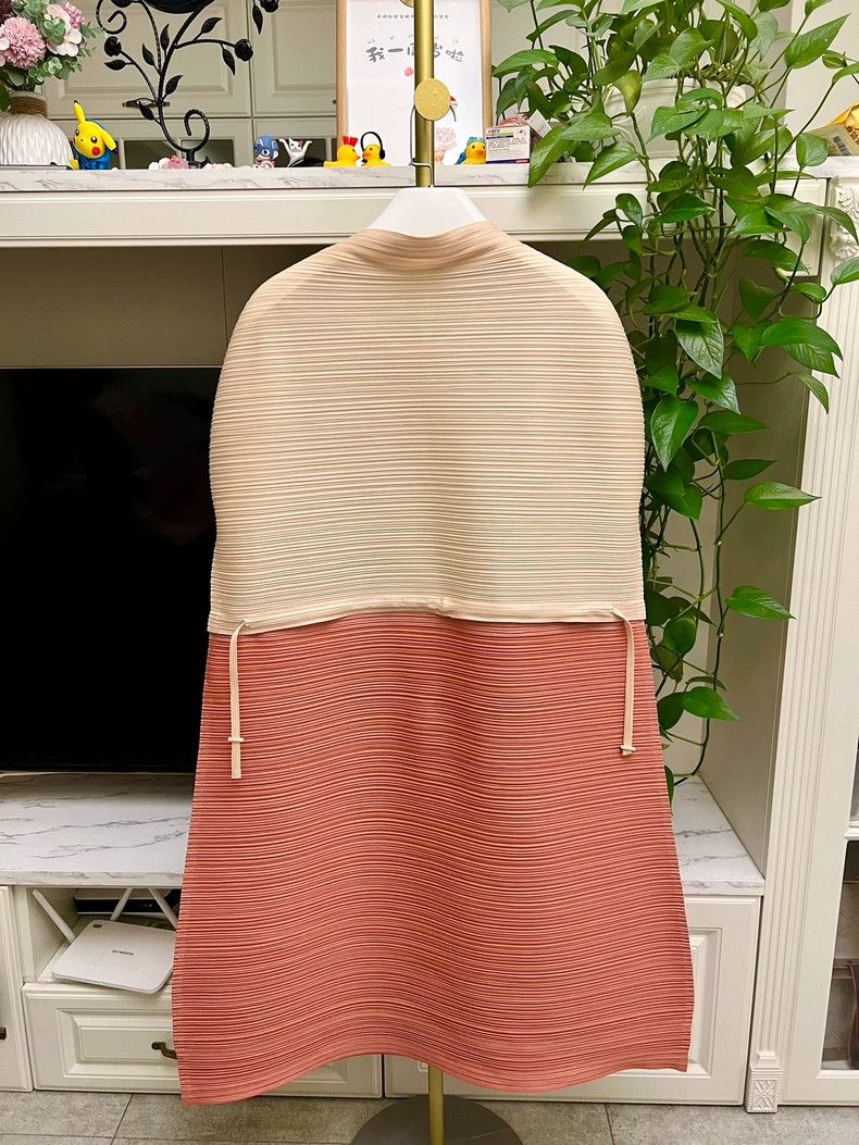 Issey Miyake Three-Yarn Spring Dress in Beige and Pink-yf Size 22" - 7 Thumbnail