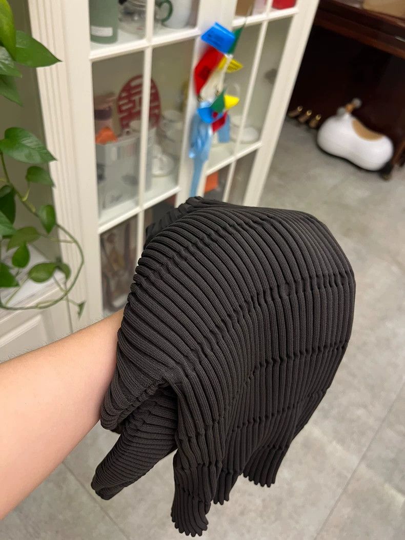 Issey Miyake Issey Miyake Knit Top in Chocolate Color-yf Size US M / EU 48-50 / 2 - 7 Thumbnail