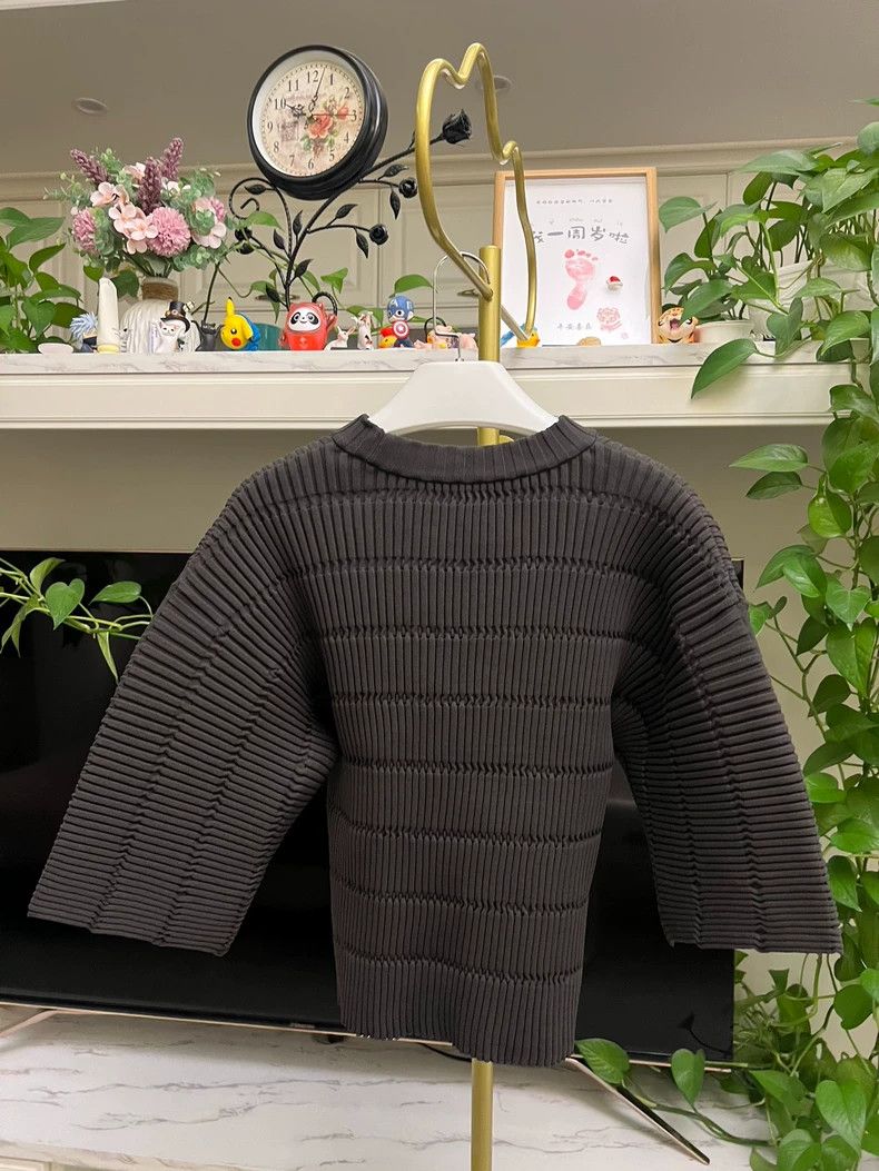 Issey Miyake Issey Miyake Knit Top in Chocolate Color-yf Size US M / EU 48-50 / 2 - 6 Thumbnail