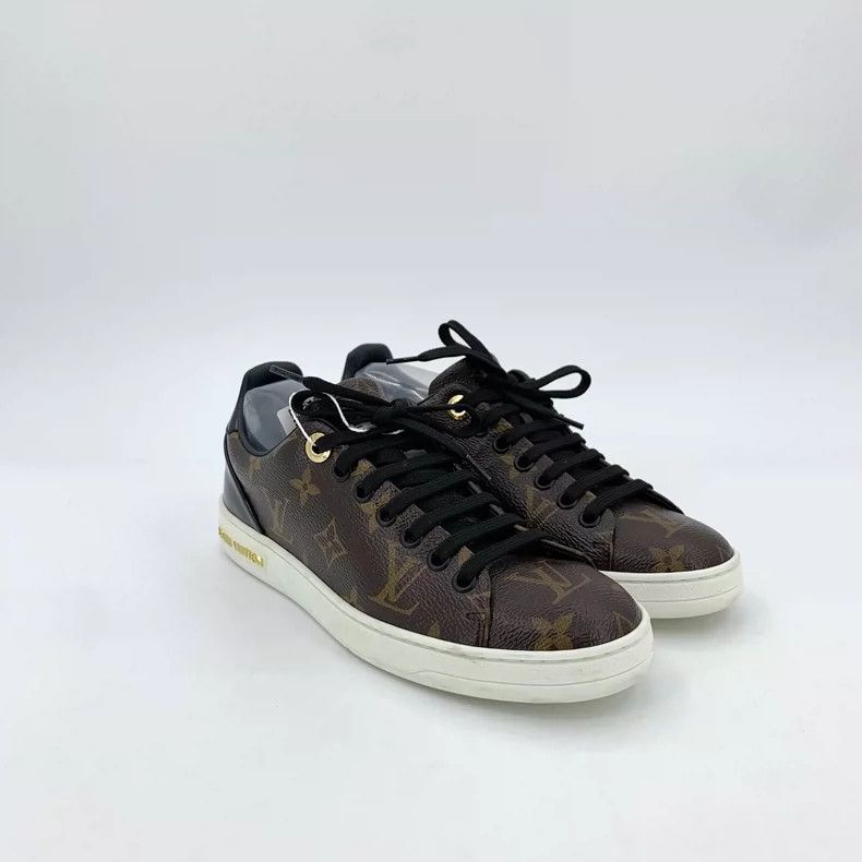 Louis Vuitton Louis Vuitton Brown Logo Casual Sneakers Size US 8 / IT 38 - 2 Thumbnail