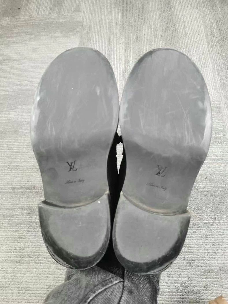 Louis Vuitton Louis Vuitton Lock Chain Loafers Size 35.5 Size US 6 / IT 36 - 6 Thumbnail