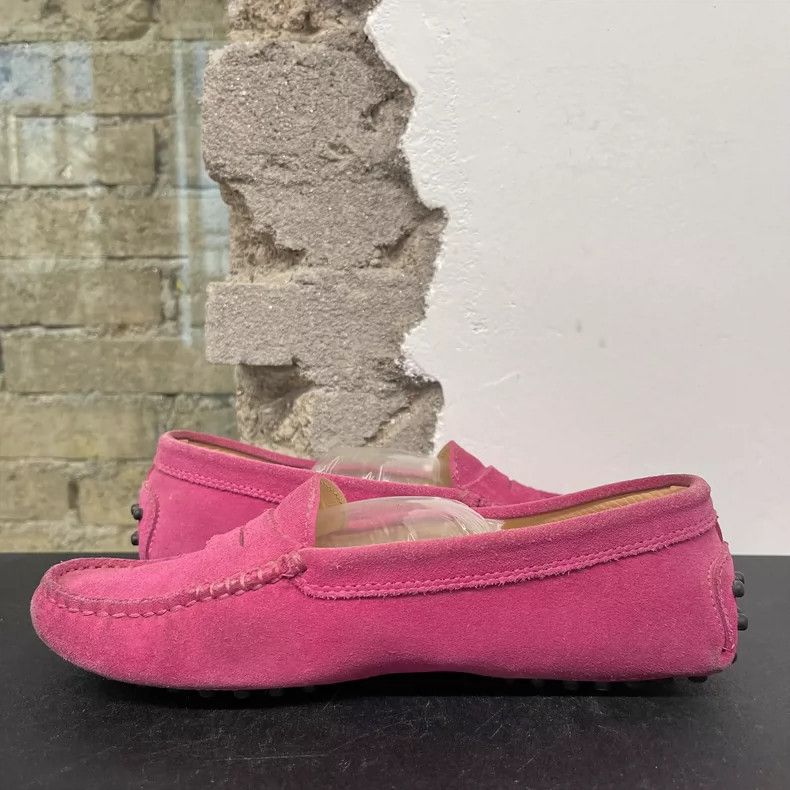 Tod's Tods Suede Moccasin Loafers in Pink Size US 4 / IT 34 - 5 Thumbnail