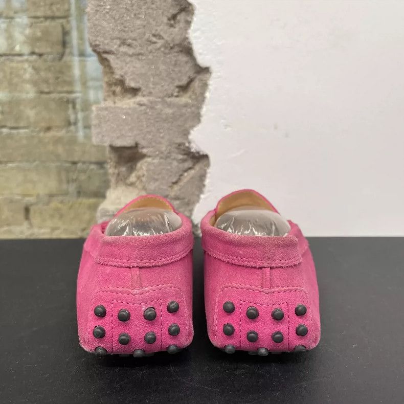 Tod's Tods Suede Moccasin Loafers in Pink Size US 4 / IT 34 - 3 Thumbnail