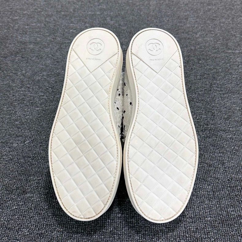 Chanel Chanel Pearl Cap Toe Sneakers Size US 7 / IT 37 - 6 Thumbnail
