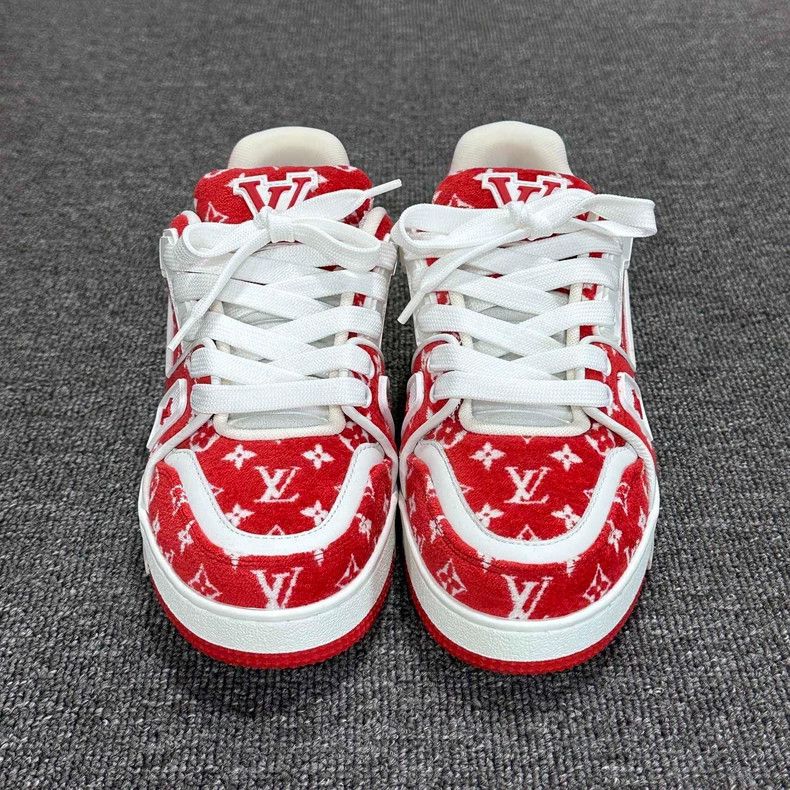 Louis Vuitton Red Velvet Louis Vuitton Trainers Size US 6 / IT 36 - 4 Thumbnail