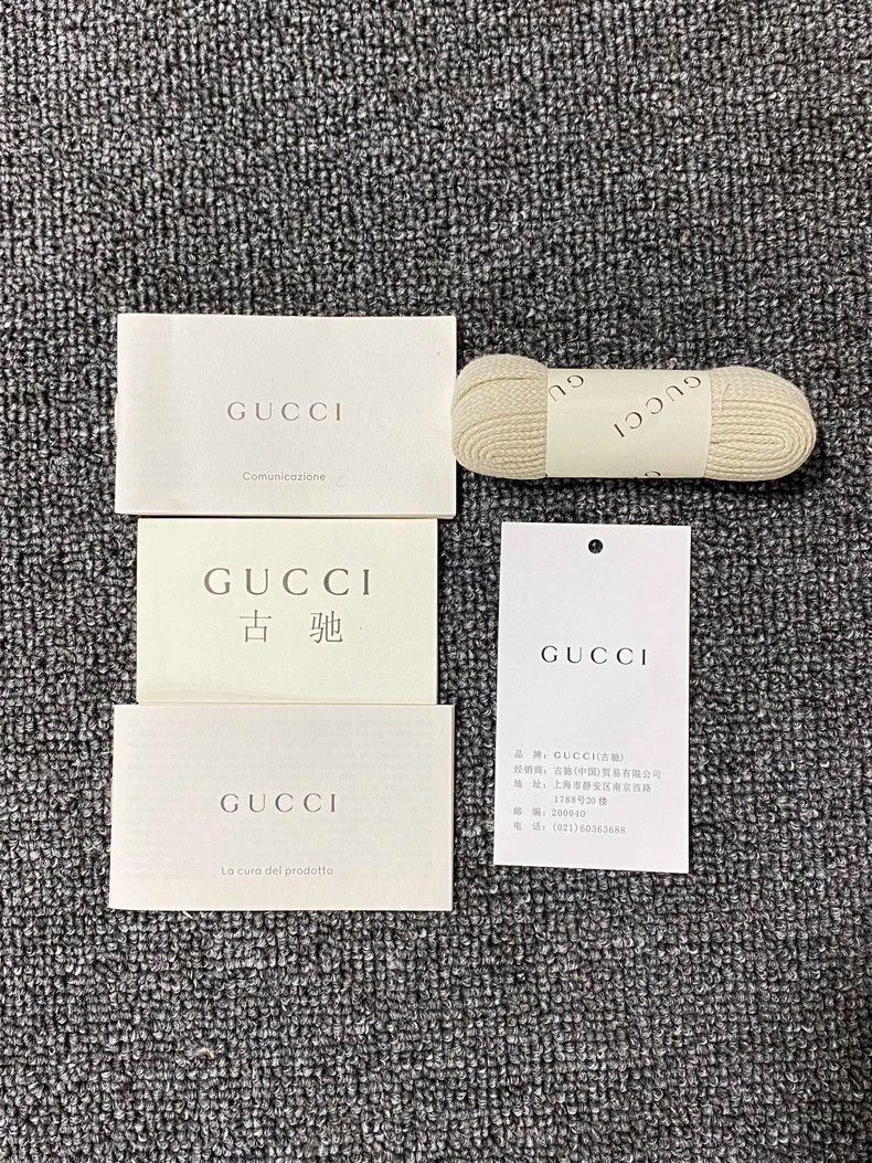 Gucci Gucci Floral Print Sneakers in Excellent Condition Size US 7 / IT 37 - 9 Thumbnail