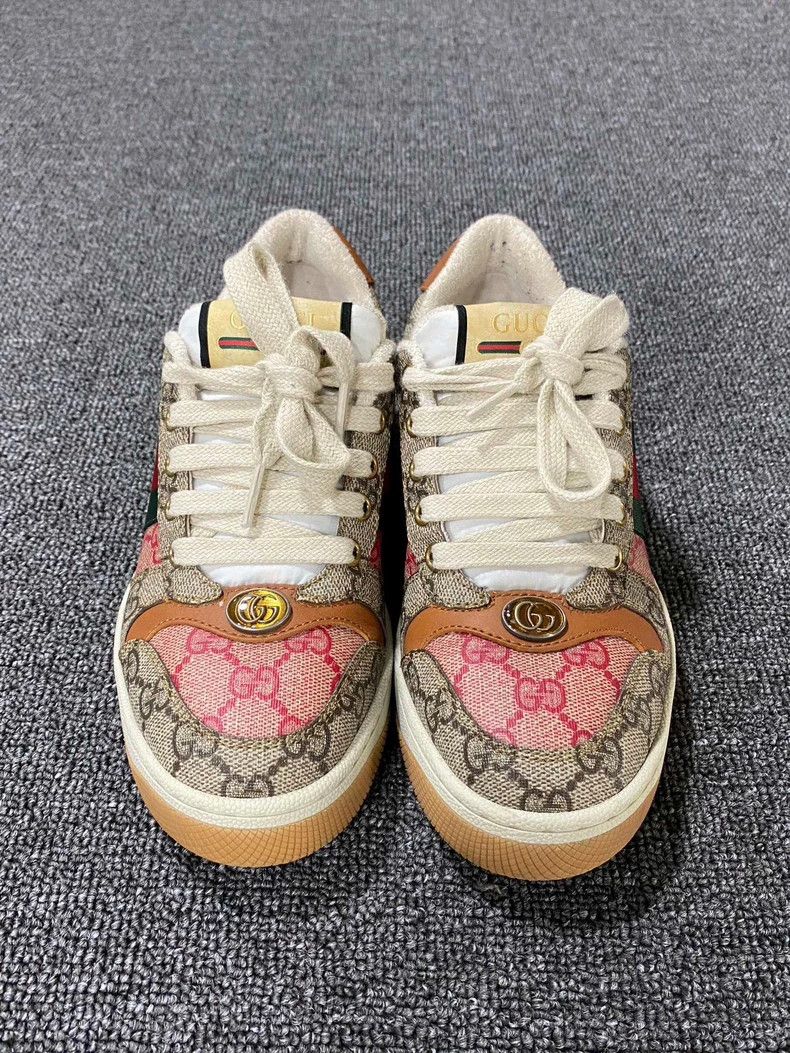Gucci Gucci Floral Print Sneakers in Excellent Condition Size US 7 / IT 37 - 4 Thumbnail