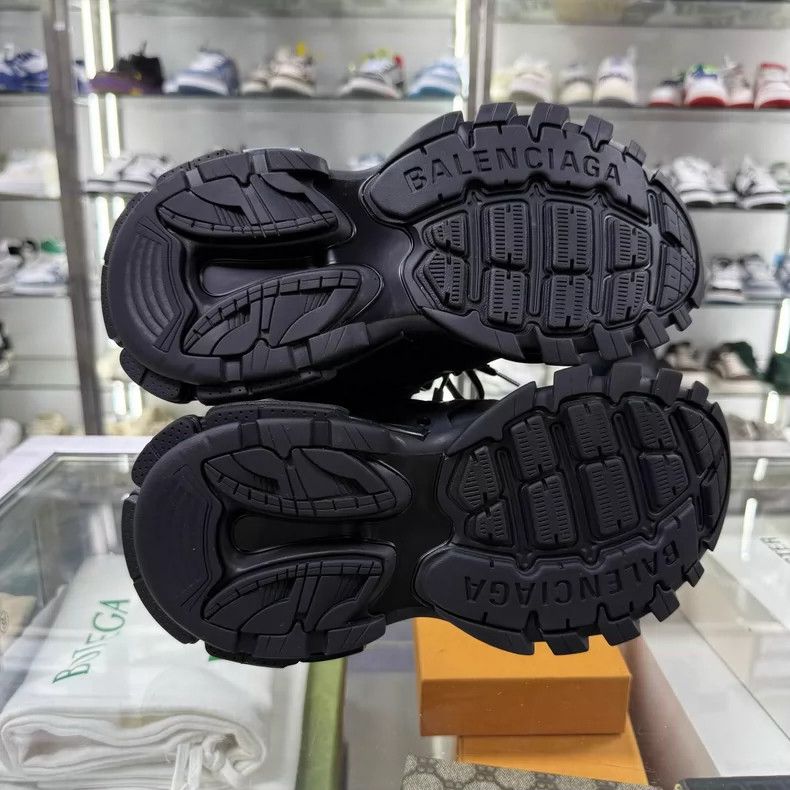 Balenciaga BALENCIAGA TRACK Sneakers Size 37 for Sale Size US 6 / IT 36 - 7 Thumbnail