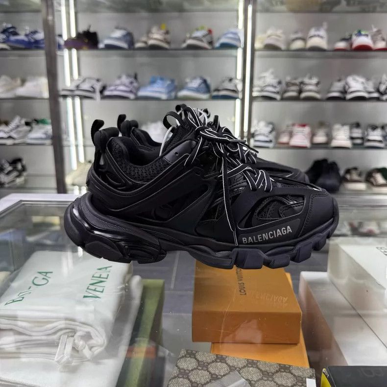 Balenciaga BALENCIAGA TRACK Sneakers Size 37 for Sale Size US 6 / IT 36 - 2 Thumbnail