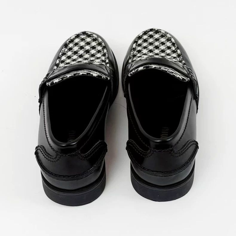 Miu Miu Miu Miu Black Checkerboard Loafers Size 37-yf Size US 6 / IT 36 - 6 Thumbnail