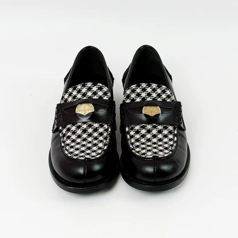 Miu Miu Miu Miu Black Checkerboard Loafers Size 37-yf Size US 6 / IT 36 - 2 Thumbnail