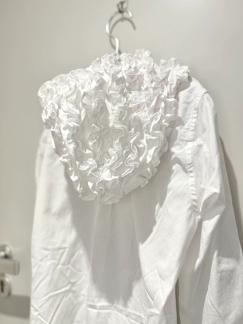 Comme des Garcons White Ruffled Collar Shirt by Comme des Garçons-dmc Size US XS / EU 42 / 0 - 4 Thumbnail