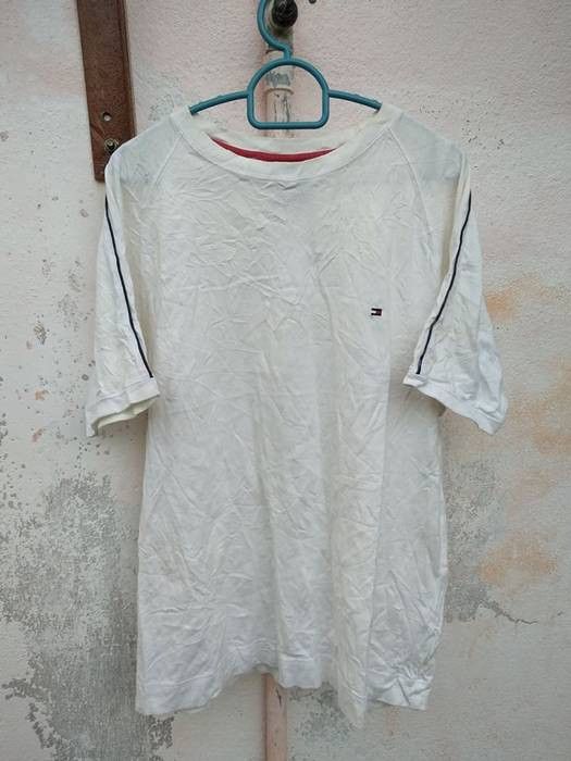 Tommy Hilfiger TOMMY HILFIGER T SHIRT Size US S / EU 44-46 / 1 - 1 Thumbnail