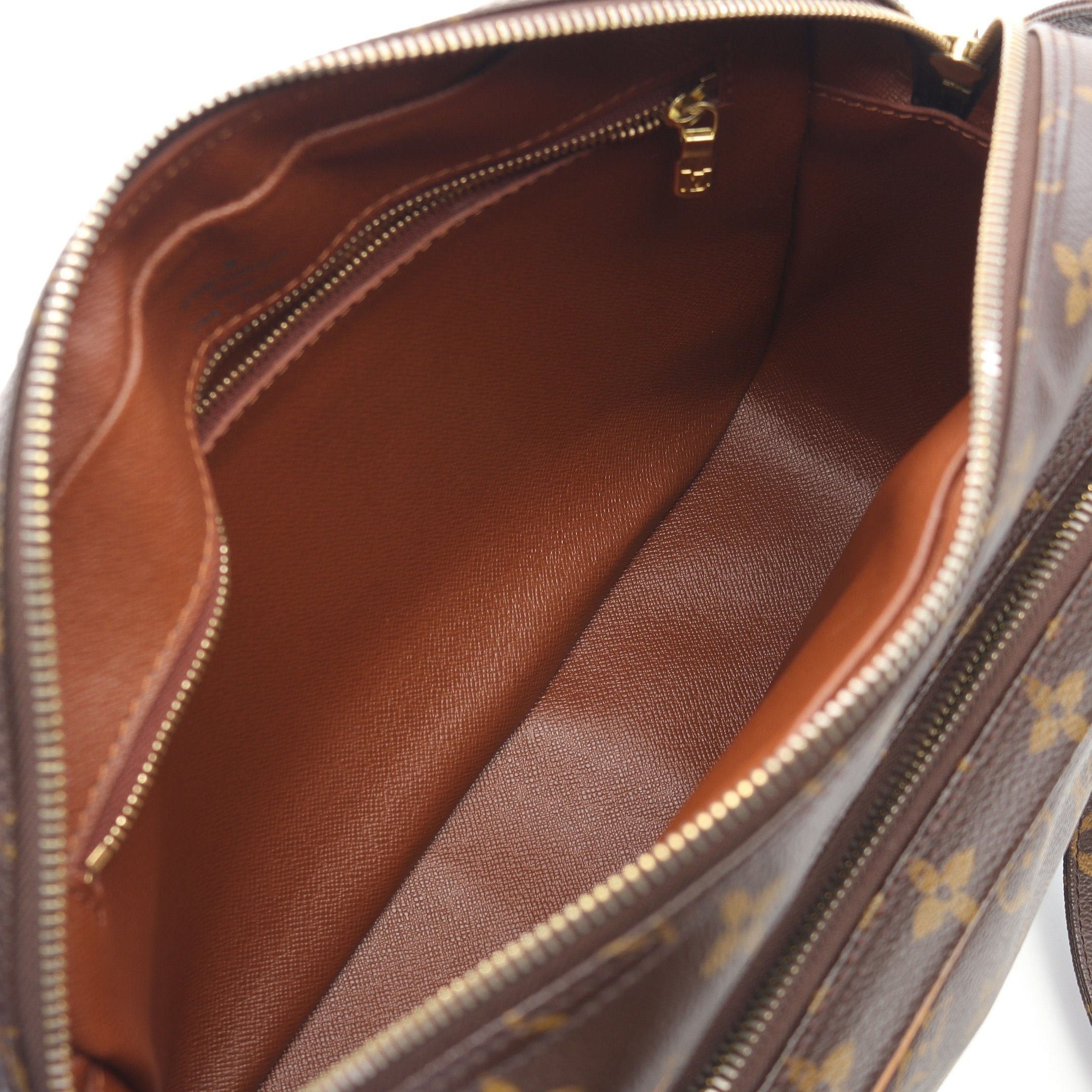Louis Vuitton Louis Vuitton Nil Monogram Shoulder Bag Leather Brown Size ONE SIZE - 3 Thumbnail