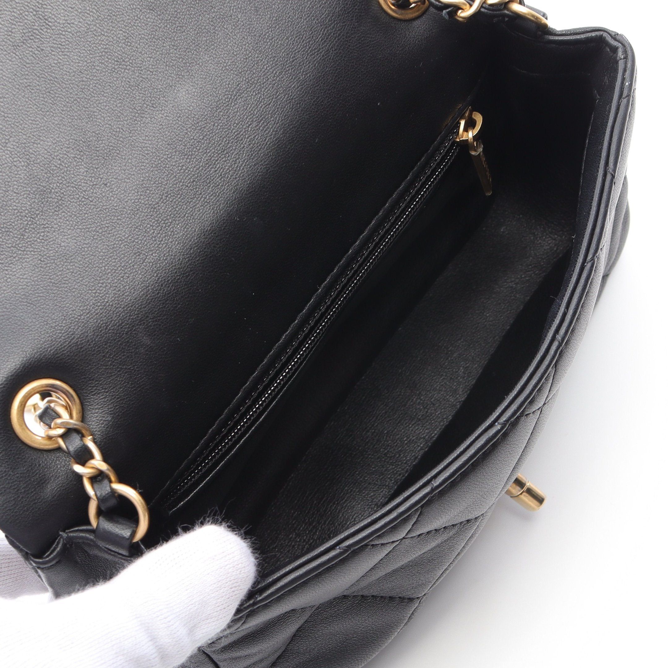 Chanel Chanel Matelasse Chain Shoulder Bag Lambskin Black Gold Hardware Size ONE SIZE - 3 Thumbnail