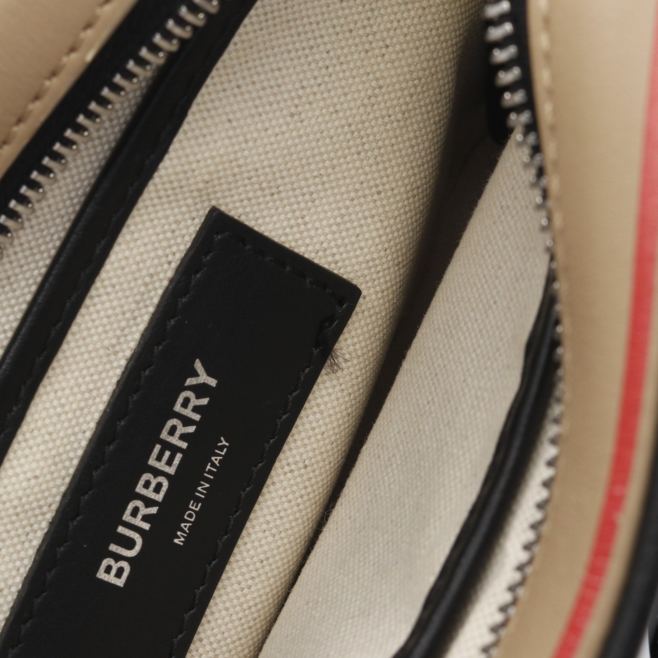 Burberry Burberry Shoulder Bag Leather Black Beige Red Size ONE SIZE - 9 Thumbnail