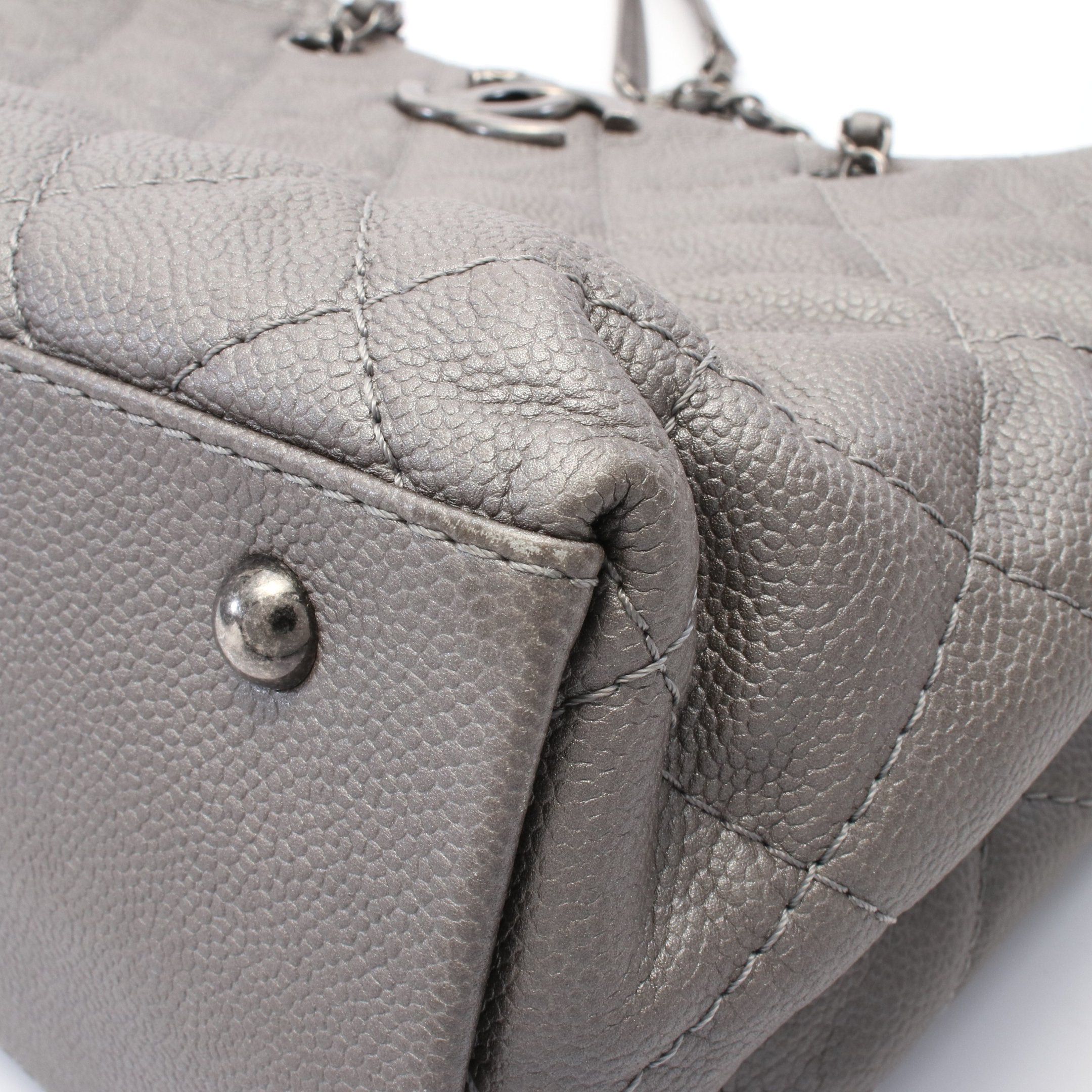 Chanel Chanel Matelasse Chain Shoulder Bag Tote Caviar Skin Silver Antique Hardware Size ONE SIZE - 7 Thumbnail