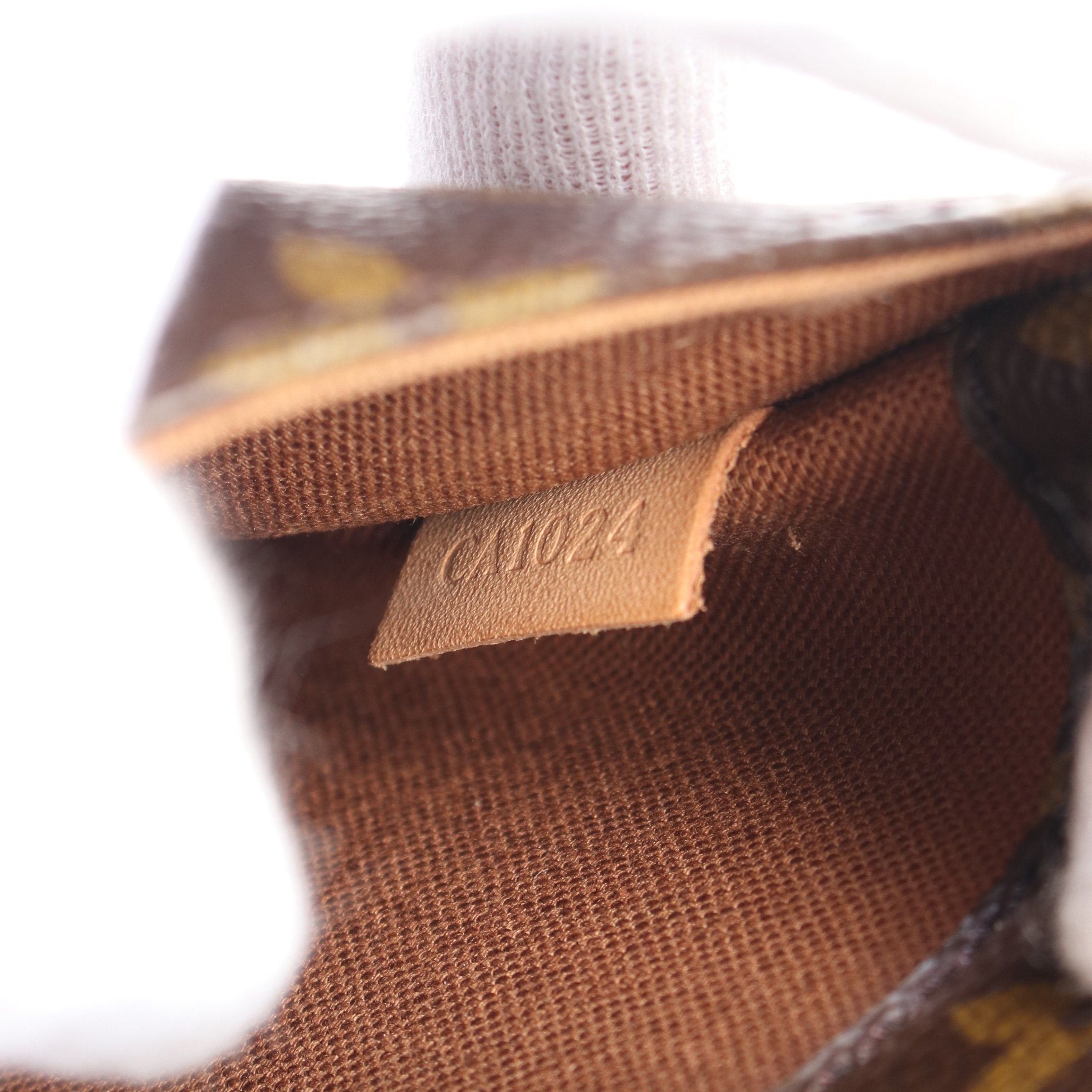 Louis Vuitton Louis Vuitton Pochette Ganju Monogram Body Bag Leather Brown Size ONE SIZE - 5 Thumbnail